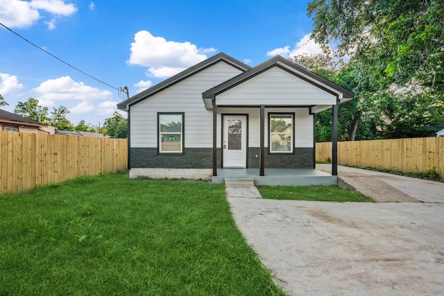 6321 Joe Louis Ln, Houston, TX 77091 - bungalow featuring covered porch