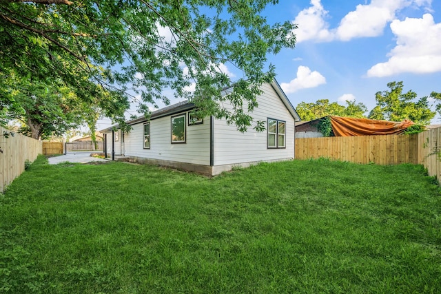 6321 Joe Louis Ln, Houston, TX 77091 - rear view of property featuring a fenced backyard and a patio area