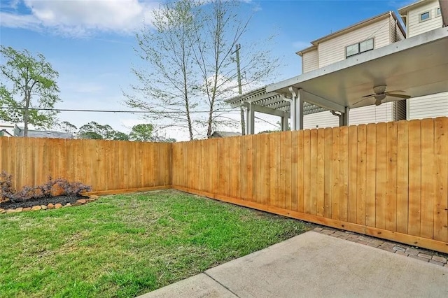 3204 Garden Oaks Vw, Houston, TX 77018 - view of yard with ceiling fan and a patio area