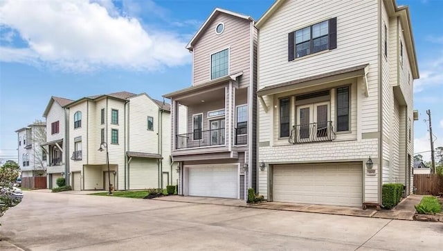 3204 Garden Oaks Vw, Houston, TX 77018 - view of front of house featuring an attached garage and concrete driveway
