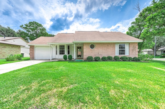 915 W Primrose Meadows Cir, Pearland, TX 77584 - photo 1