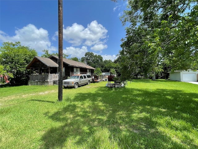 408 Bay Oaks Dr, La Porte, TX 77571 - view of green lawn