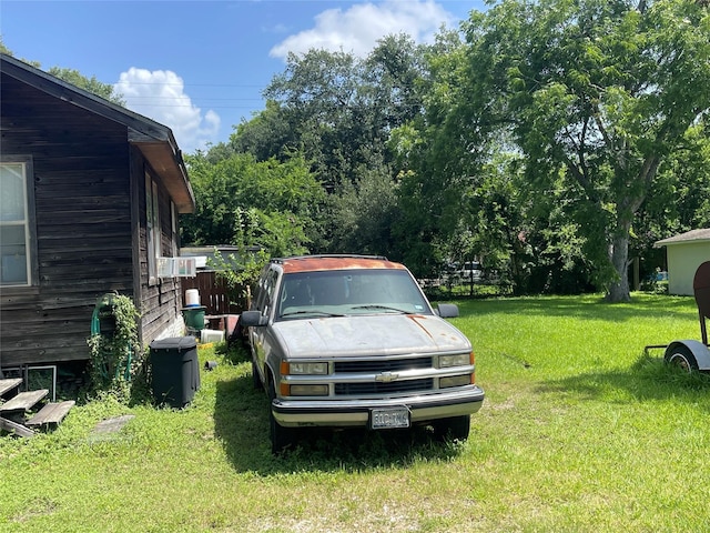 408 Bay Oaks Dr, La Porte, TX 77571 - view of grassy yard