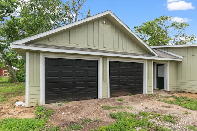 318 Primrose Rd, Jones Creek, TX 77541 - view of detached garage