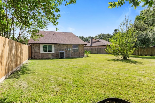 40 Crestbriar Ct, Baytown, TX 77521 - view of fenced backyard