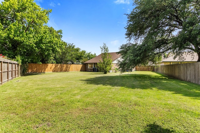 40 Crestbriar Ct, Baytown, TX 77521 - view of fenced backyard