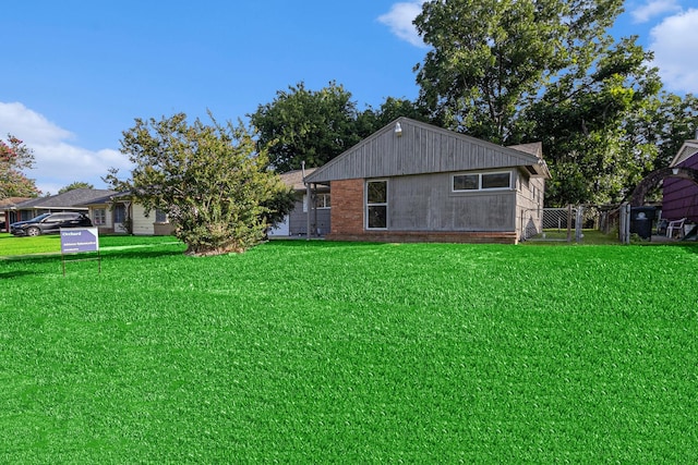 5715 Willow Glen Dr, Houston, TX 77033 - rear view of property