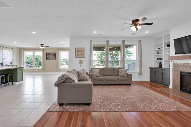 1923 Elkington Cir, Conroe, TX 77304
