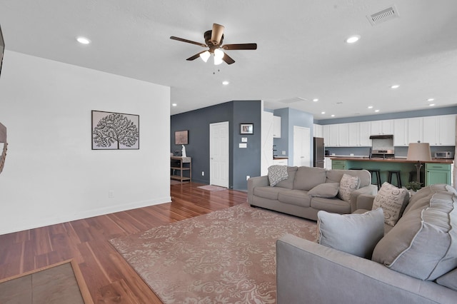 1923 Elkington Cir, Conroe, TX 77304