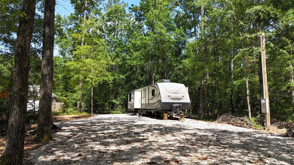 359 Knottypine, Livingston, TX 77351 - photo 1