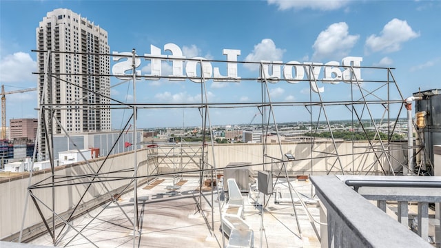 915 Franklin St Unit 9L, Houston, TX 77002 - view of patio / terrace featuring a city view