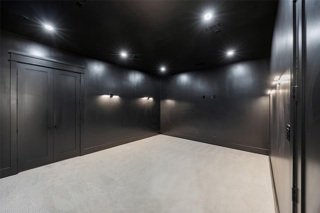 431 W 30th St, Houston, TX 77018 - empty room with carpet floors, recessed lighting, and elevator