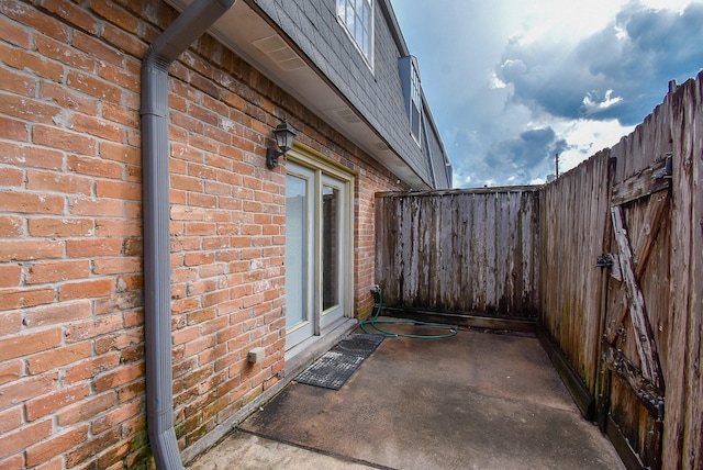 9005 Gaylord St Unit 19, Houston, TX 77024 - view of patio / terrace