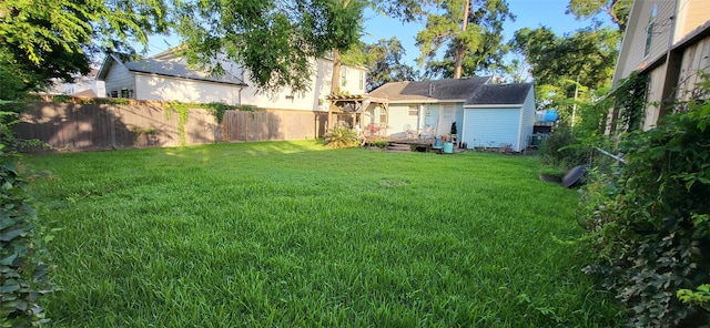 1646 Du Barry Ln, Houston, TX 77018 - view of yard with a wooden deck