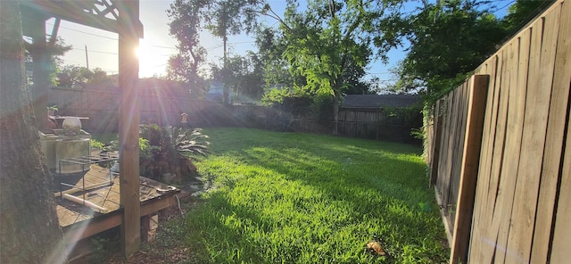 1646 Du Barry Ln, Houston, TX 77018 - view of fenced backyard