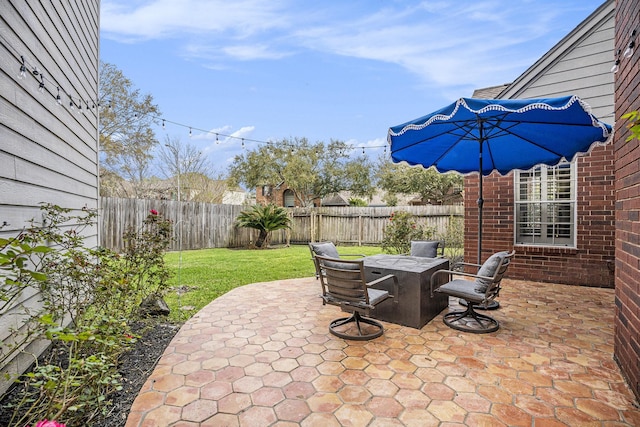 2602 Orleans Dr, Seabrook, TX 77586 - fenced backyard featuring a patio area and outdoor dining space