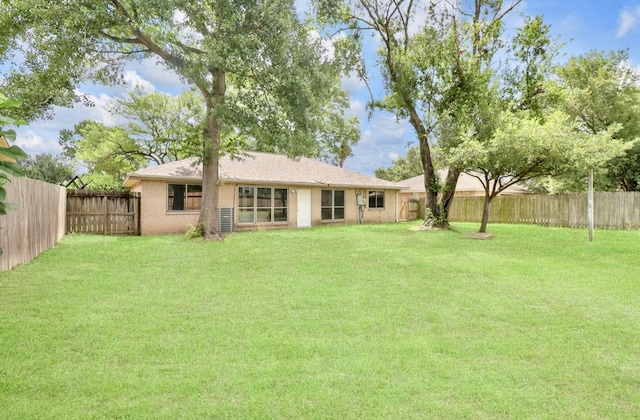 16307 N Mist Dr, Houston, TX 77073 - back of property with a fenced backyard