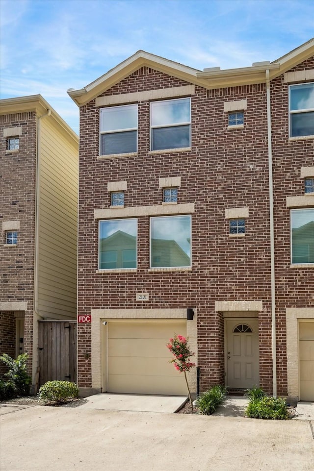 8705 Bryam St Unit 2101, Houston, TX 77061 - photo 1
