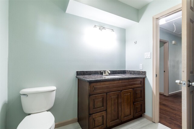 5402 Sheraton Oaks Dr, Houston, TX 77091 - half bathroom featuring toilet and vanity