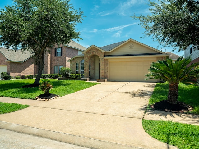 2414 Alcove Foster Ct, Fresno, TX 77545 - photo 2