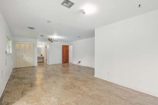 7826 Braesview Ln, Houston, TX 77071 - spare room with ceiling fan and baseboards