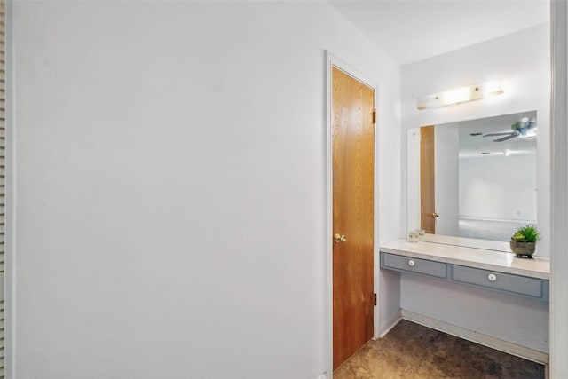 7826 Braesview Ln, Houston, TX 77071 - view of corridor