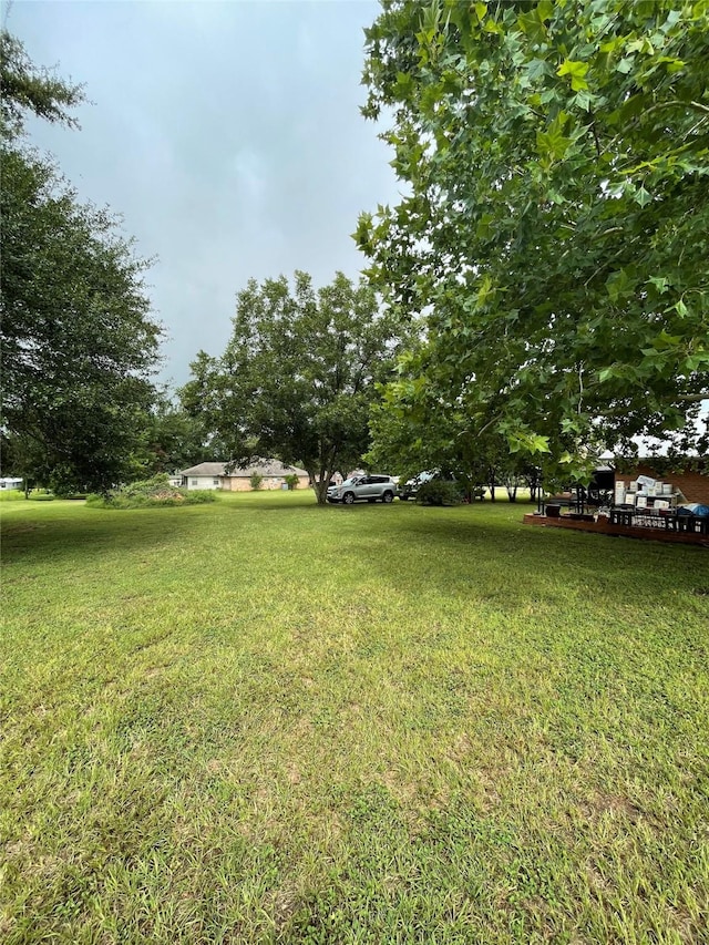 2401 Country Meadows Ln, Brenham, TX 77833 - view of grassy yard