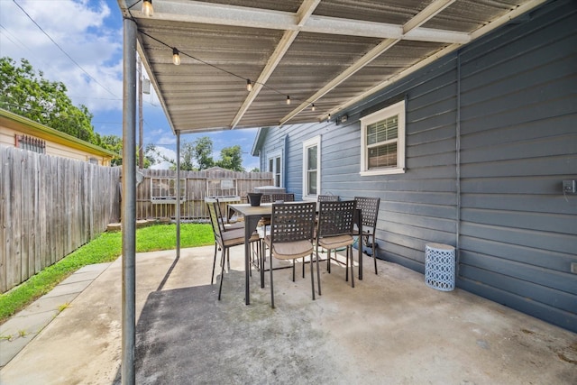 1115 Alber St, Houston, TX 77009 - view of patio / terrace with outdoor dining space