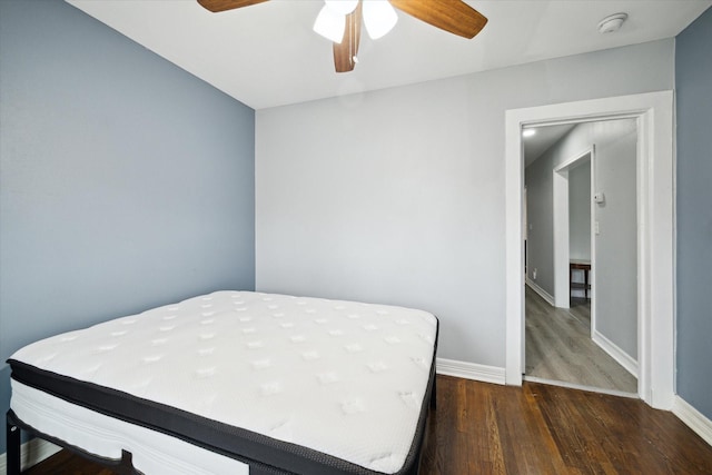 1115 Alber St, Houston, TX 77009 - bedroom with wood finished floors and ceiling fan