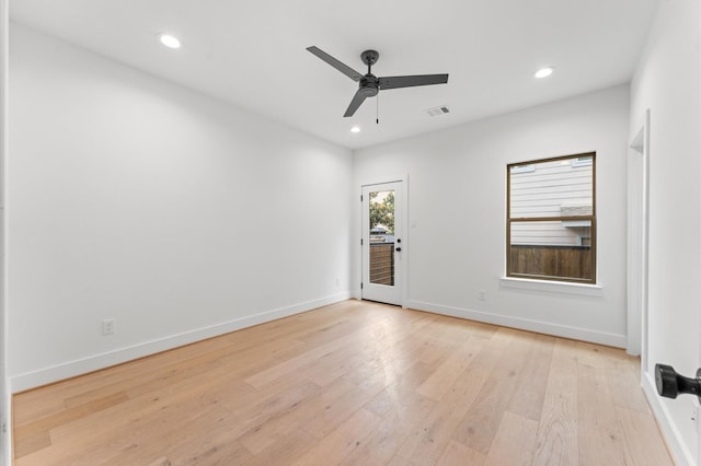 5505 Kansas St, Houston, TX 77007 - empty room featuring a ceiling fan, light wood-type flooring, and recessed lighting