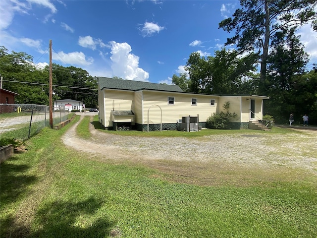 312 Spring, Washington, GA 30673 - rear view of house featuring driveway