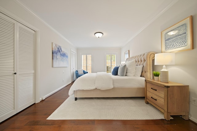 2200 Potomac Dr, Houston, TX 77057 - bedroom with crown molding and dark wood-style flooring