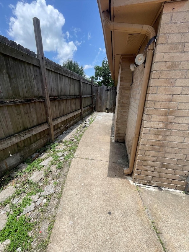 4202 Boone Rd, Houston, TX 77072 - view of patio / terrace