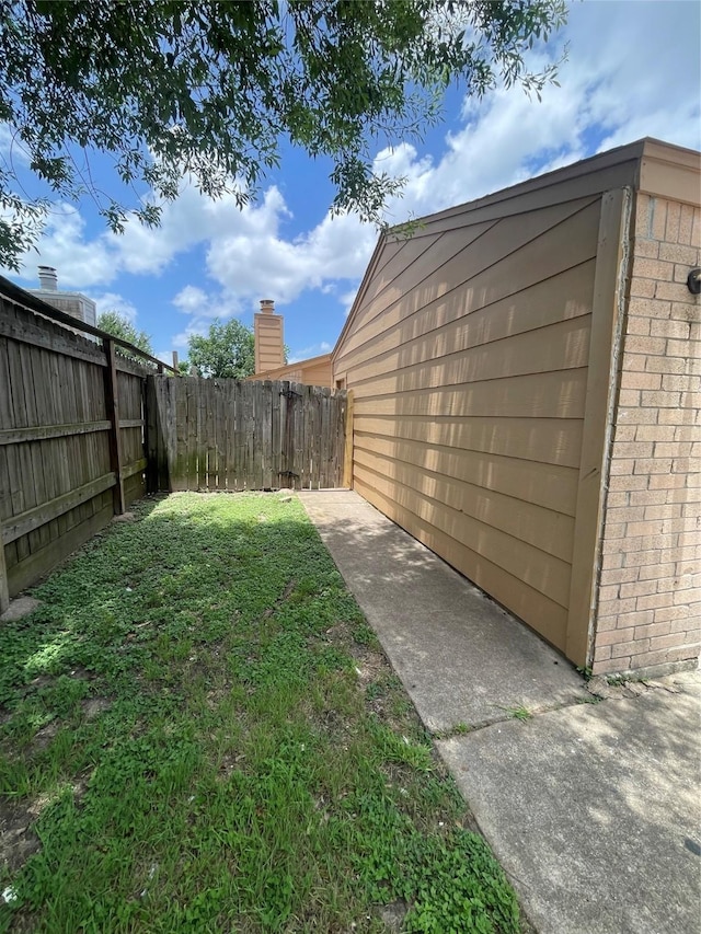 4202 Boone Rd, Houston, TX 77072 - view of yard