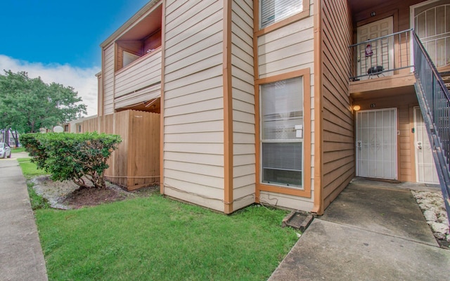 10202 Forum Park Dr Unit 15, Houston, TX 77036 - photo 2