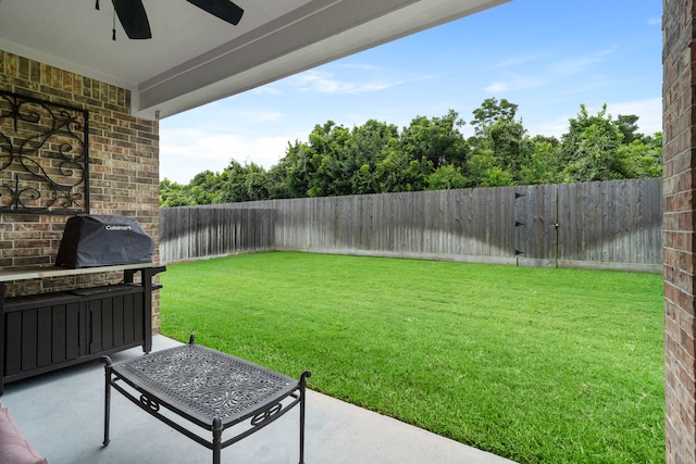 10522 Ginger Gln, Missouri City, TX 77459 - fenced backyard featuring ceiling fan and a patio