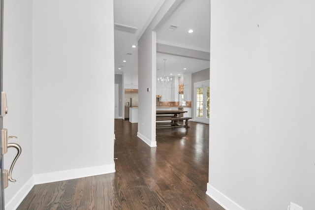 206 Green Blvd, Shenandoah, TX 77384 - foyer featuring wood finished floors, a chandelier, crown molding, and recessed lighting