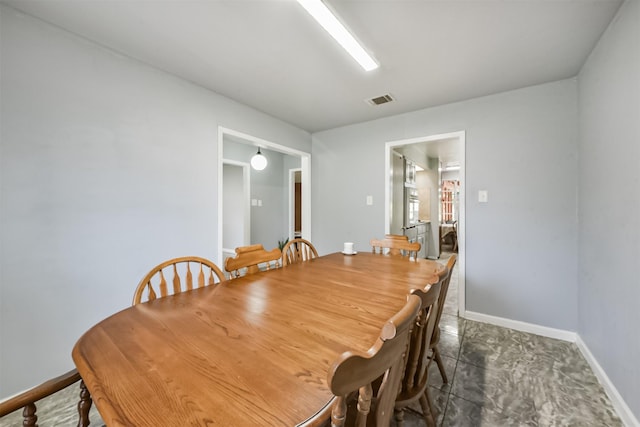 10806 Sagegulf Ln, Houston, TX 77089 - dining room with baseboards