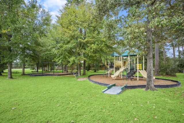 2012 Brookmont Dr, Conroe, TX 77301