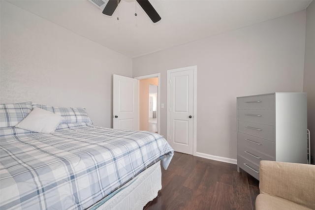 4401 Canal St, Houston, TX 77011 - bedroom with dark wood finished floors and ceiling fan