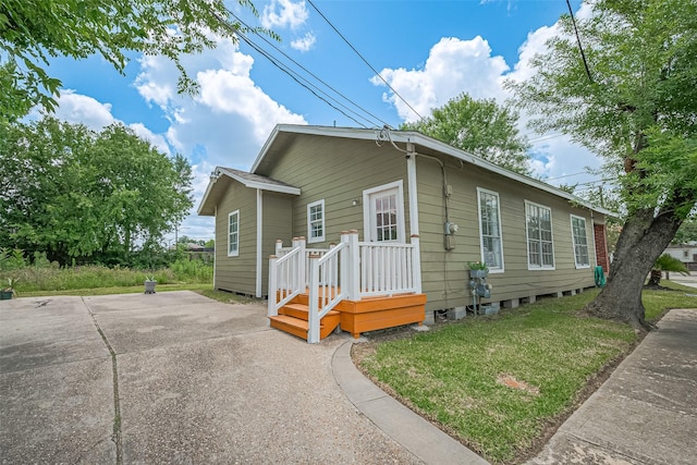 4401 Canal St, Houston, TX 77011 - bungalow with a front yard