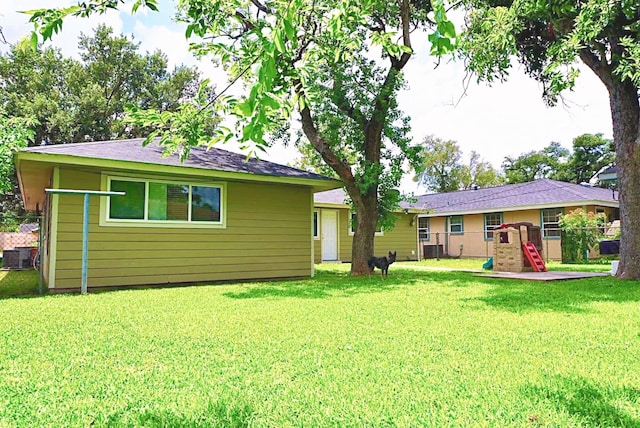 8606 S Friendship Rd, Houston, TX 77080 - back of property featuring a playground