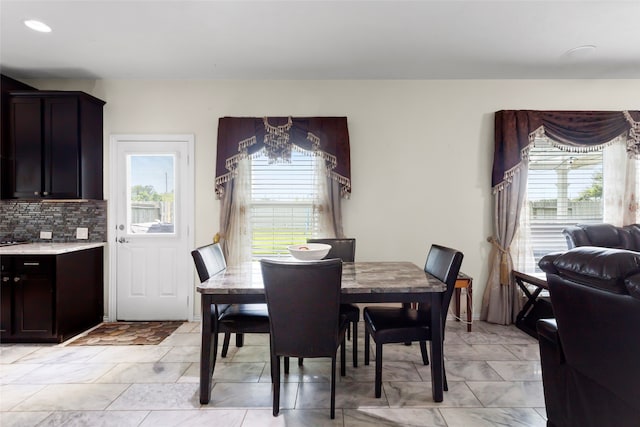 6605 Fallen Breeze Ln, Dickinson, TX 77539 - view of dining area