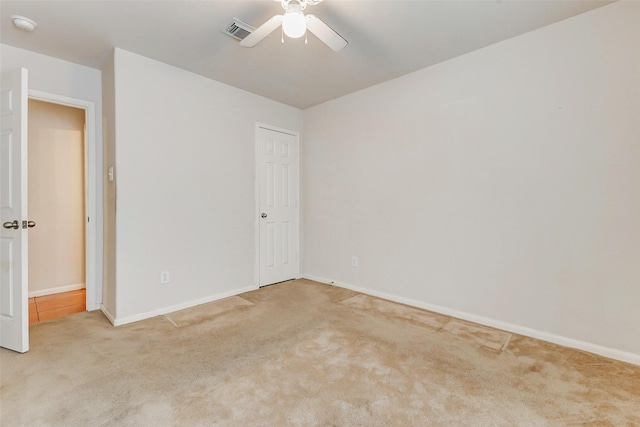 14006 Marners Ct, Houston, TX 77014 - spare room with carpet flooring, a ceiling fan, and a smoke detector