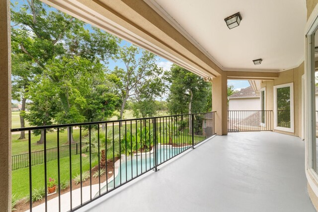 18 Sullivans Ct, Missouri City, TX 77459 - balcony featuring view of pool area