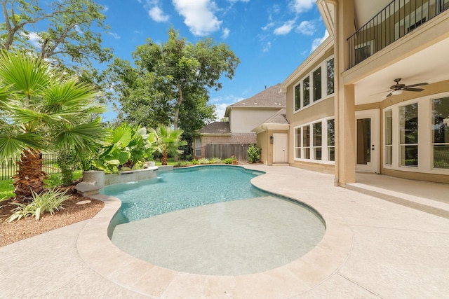 18 Sullivans Ct, Missouri City, TX 77459 - view of pool with a fenced backyard, a patio area, and a ceiling fan