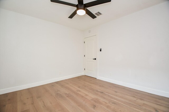 2826 Durban Dr, Houston, TX 77043 - unfurnished room featuring light wood-style floors and a ceiling fan