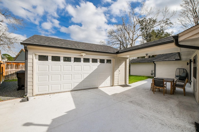 2826 Durban Dr, Houston, TX 77043 - view of garage