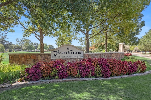 7238 N Hearthstone Green Dr, Houston, TX 77095 - community sign with a lawn