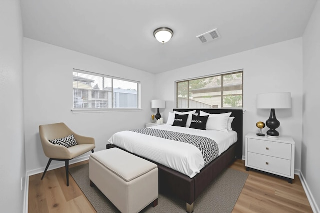 9250 Wiloak St, Houston, TX 77028 - bedroom featuring wood finished floors